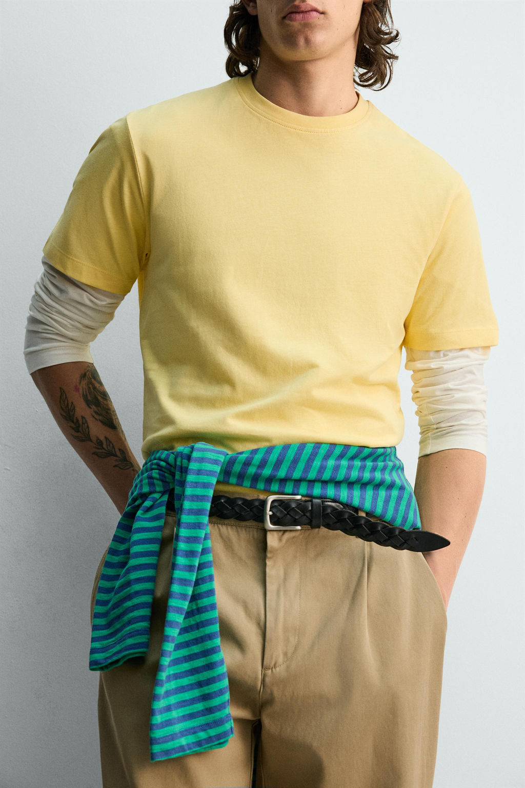 CAMISETA REGULAR FIT JACQUARD RAYAS / Amarillo