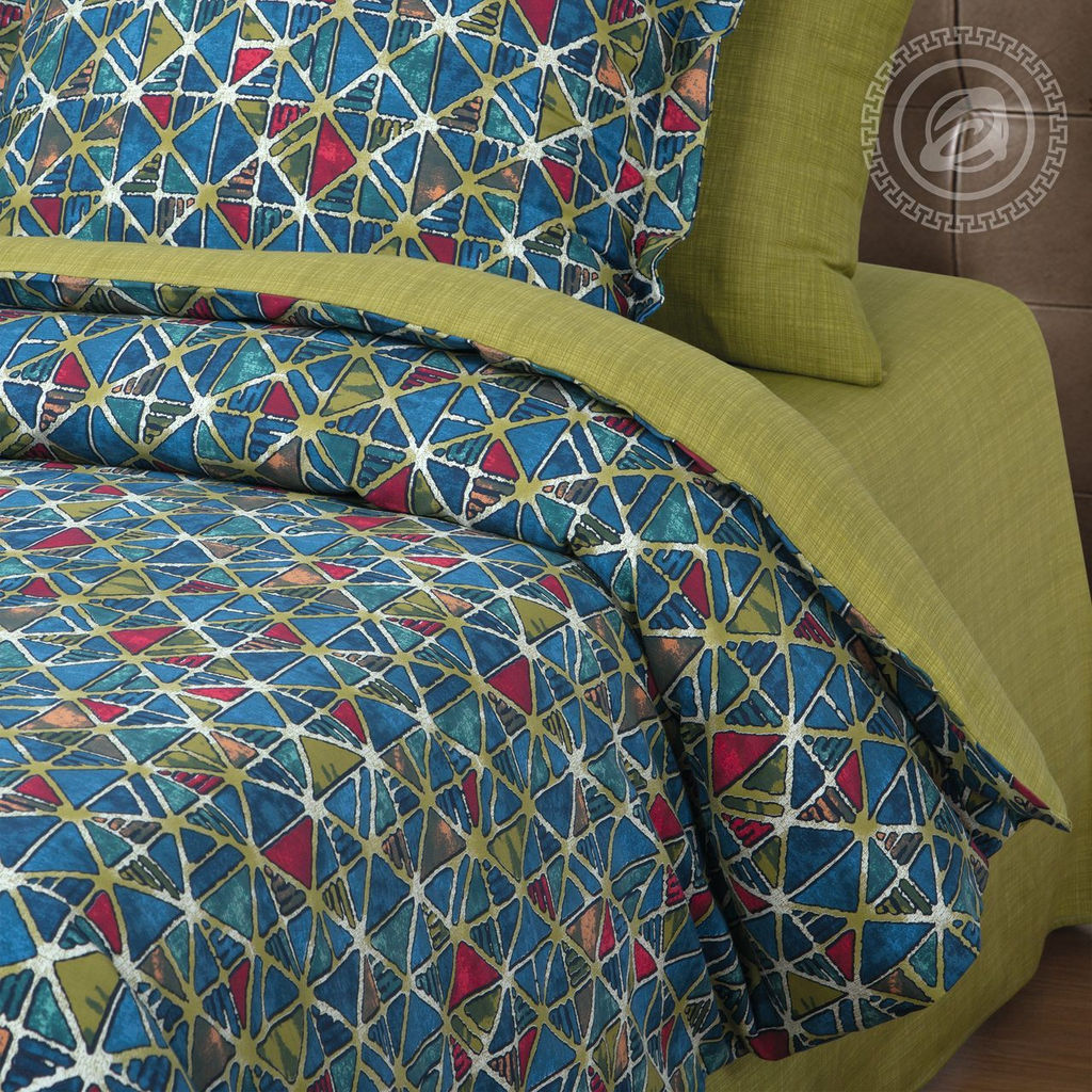 Постельное белье Сантьяго (сатин Россия) 2 сп. с Евро/Пододеяльник (молния): 1 шт. - 215*175; Простыня: 1 шт. - 215*240; Наволочка (клапан, ушки): 2 шт. - 70*70 Россия