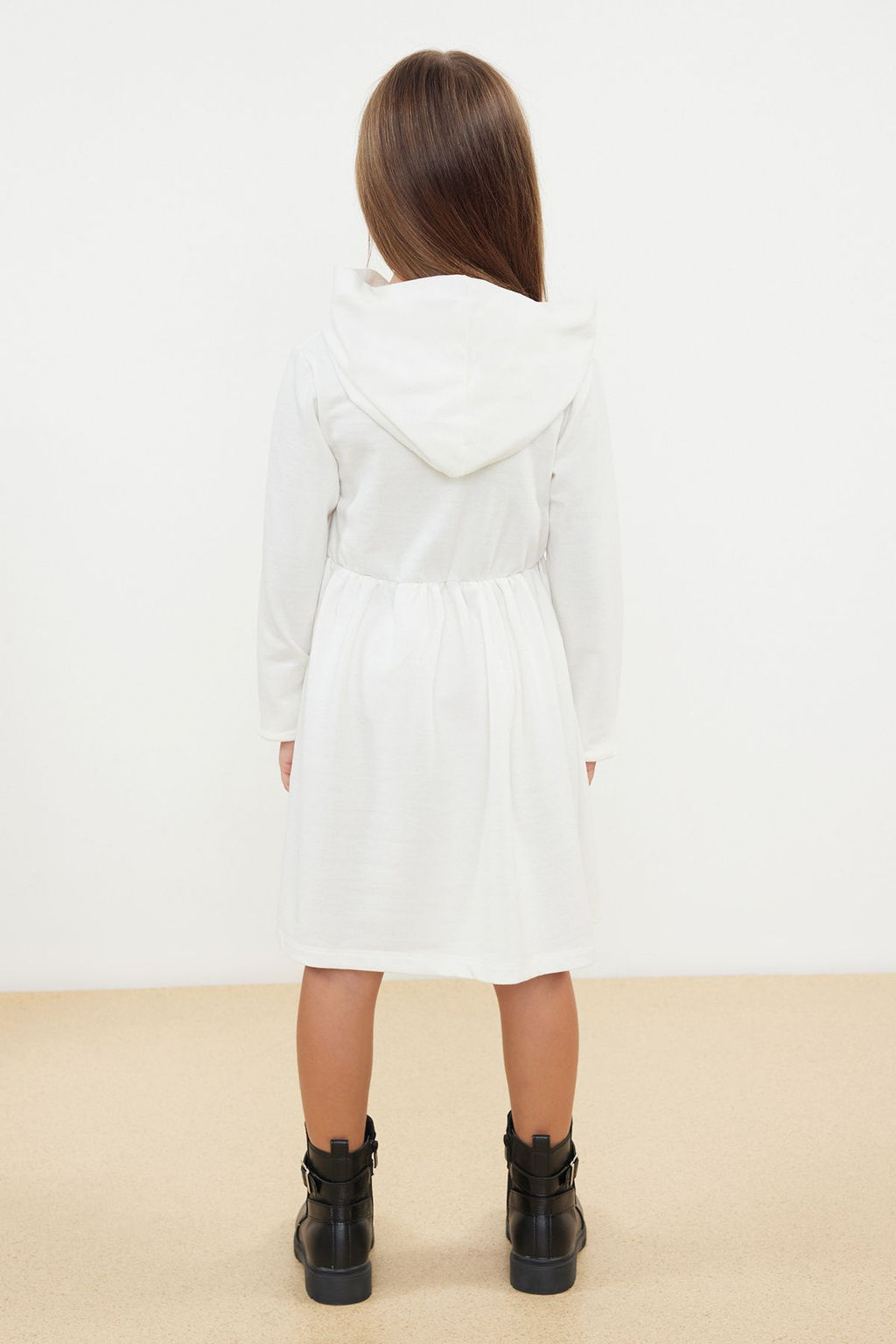 Ekru K?z Cocuk Mevsimlik-Ince Slogan Desenli Kapusonlu Pamuklu Orme Elbise TKDAW25EL00012 - Trendyolmilla фото 3