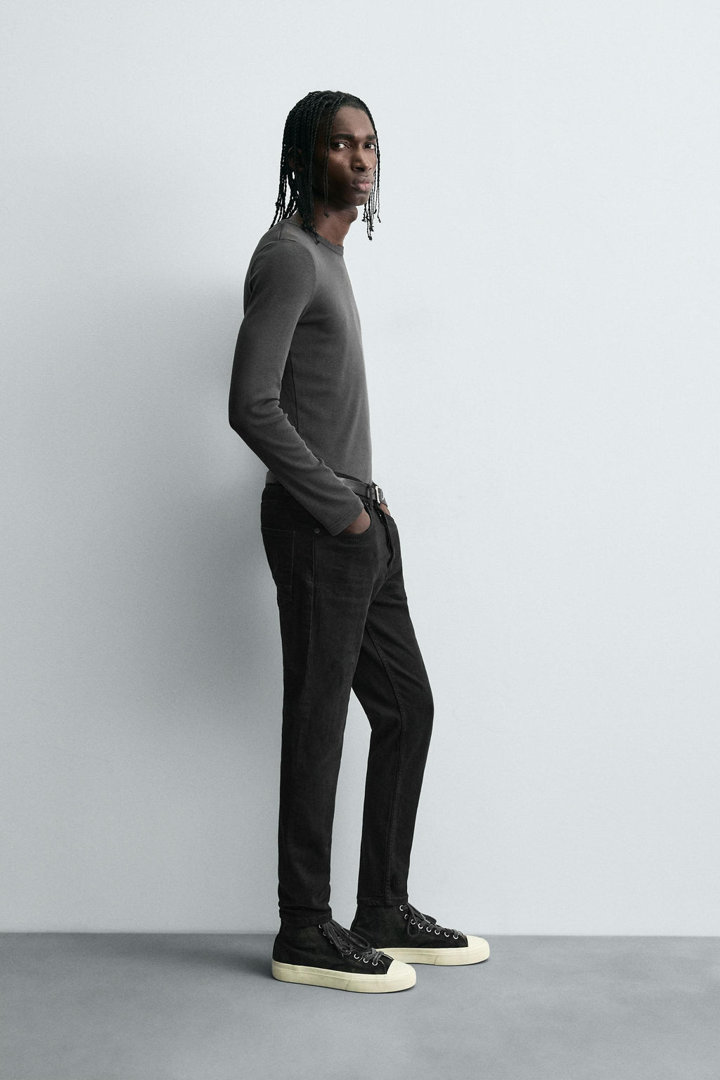 JEANS SKINNY CROPPED FIT / Negro - Zara фото 4