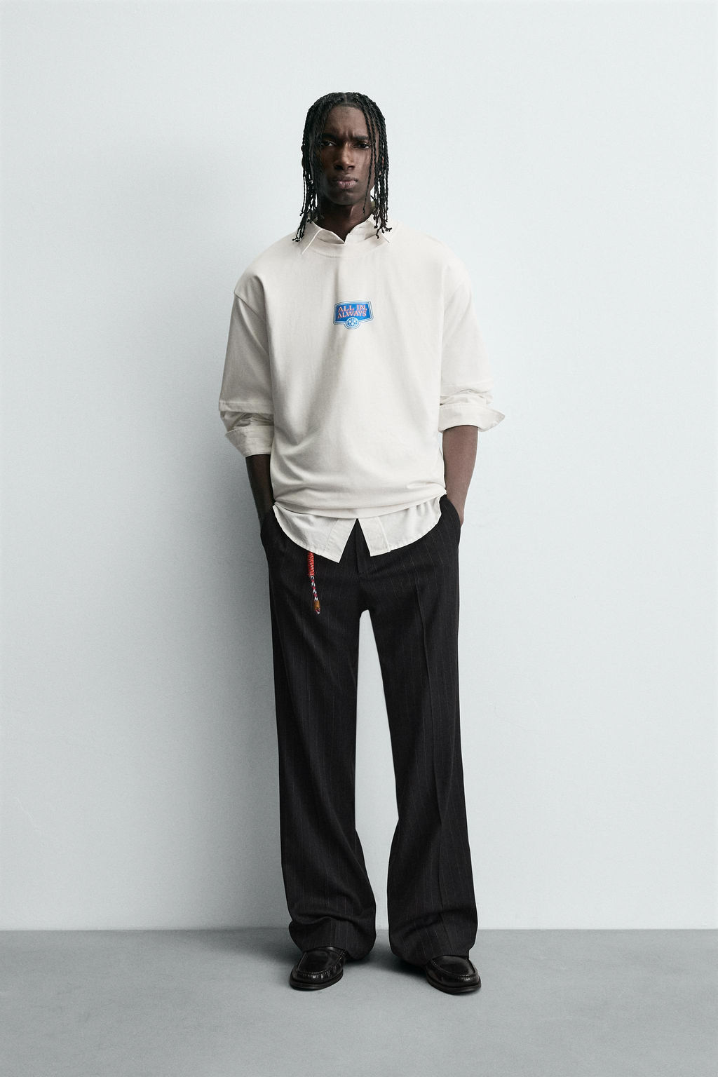 CONTRAST PRINT T-SHIRT