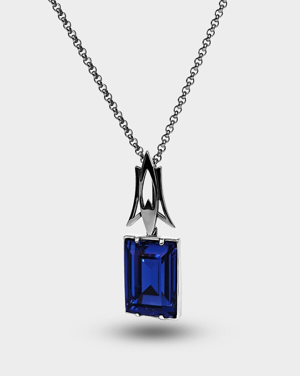 Кулон на цепочке "Бонапарт "