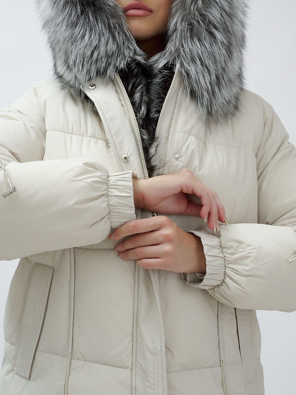 с чернобуркой ПРЕМИУМ класса Полупальто куртка зимняя коричневого цвета  бежевого цвета - Mtforce фото 10