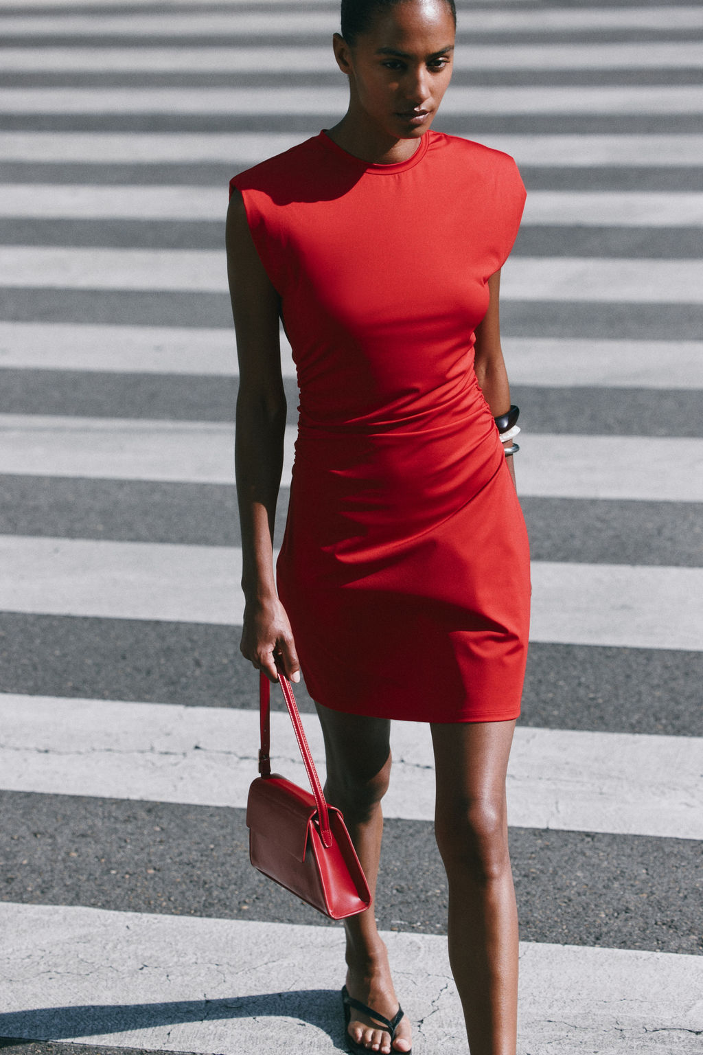 Vestido interlock con hombreras - H&m фото 6