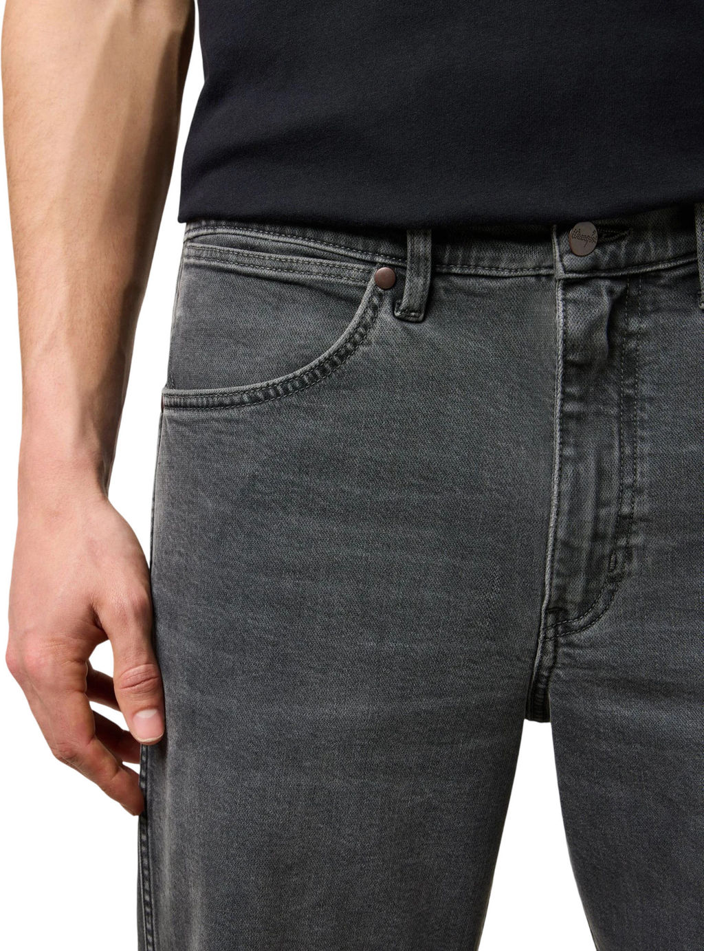 Джинсы мужские