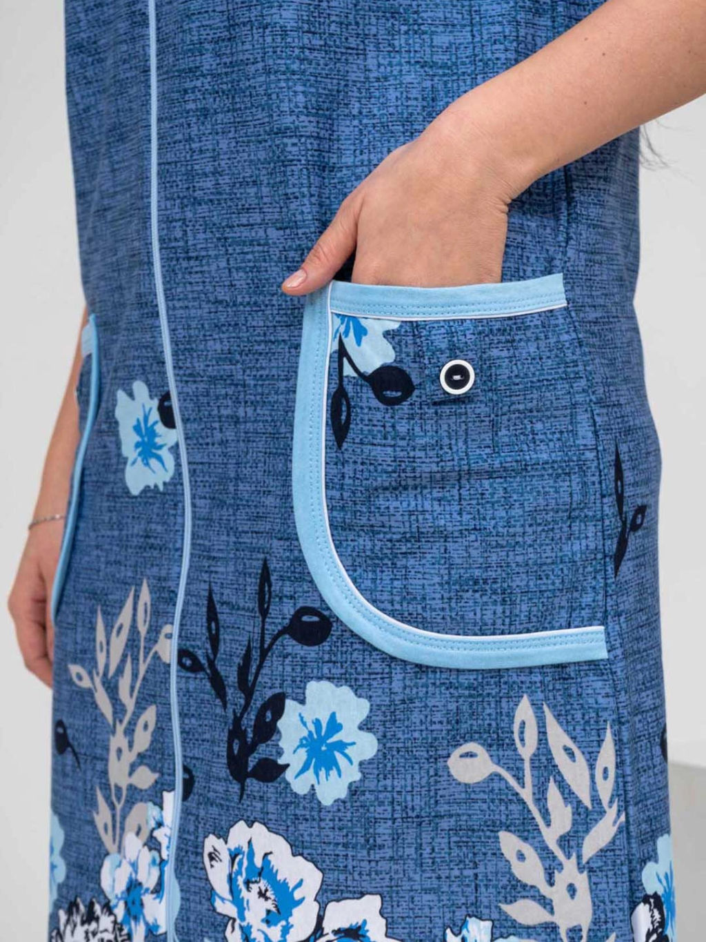 Халат женский, цвет синий белый