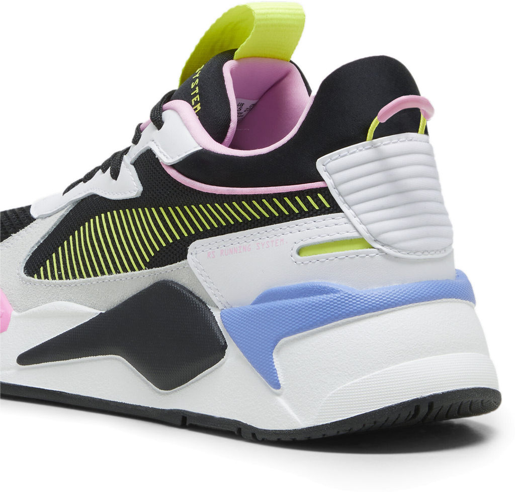 Кроссовки взрослые