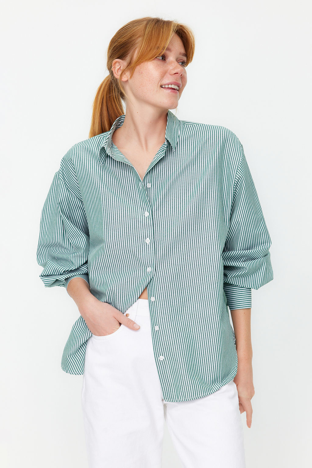 TRENDYOLMILLA Mavi Cizgili Oversize/Genis Kal?p Dokuma Gomlek TWOSS23GO00144