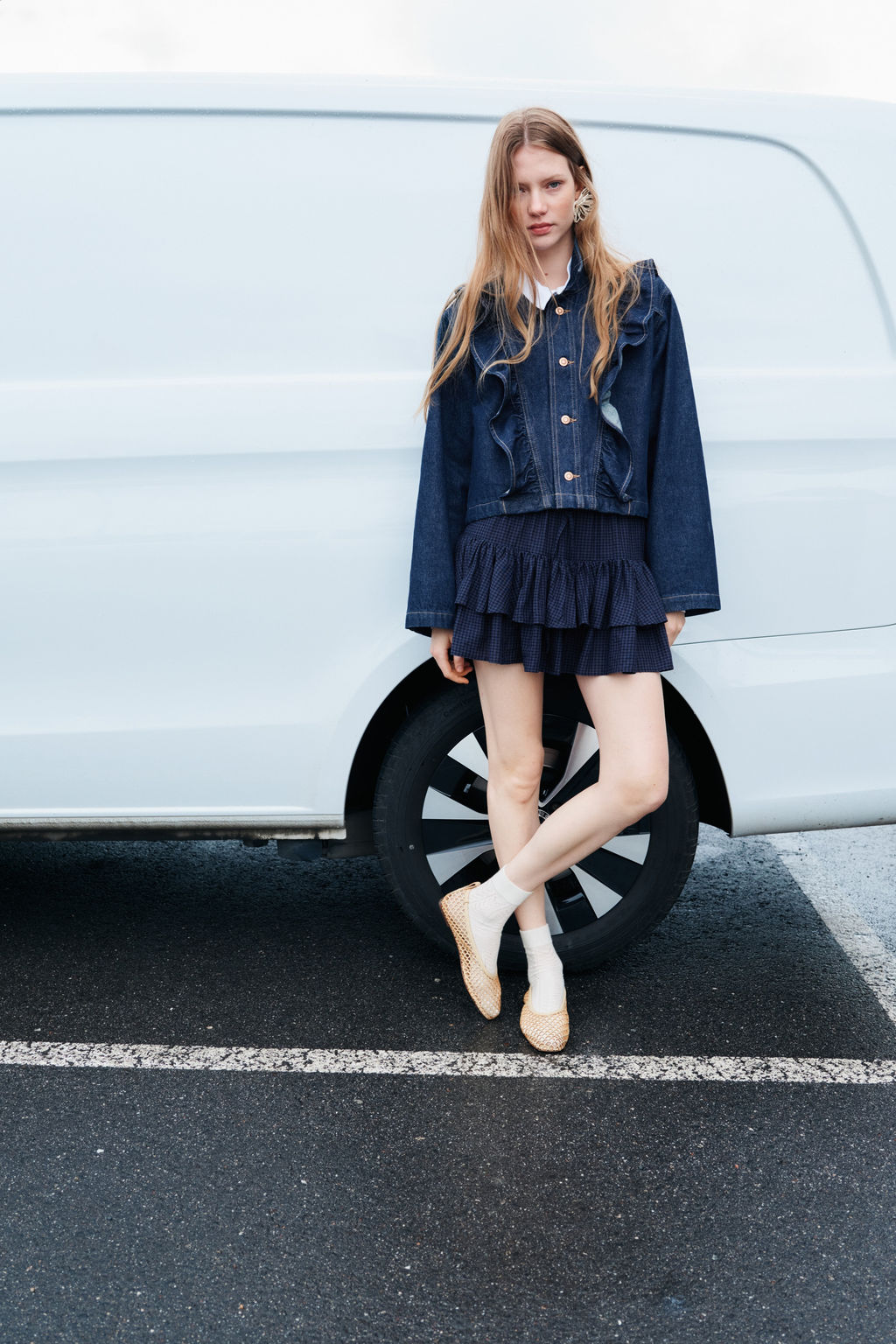 Cazadora denim con volantes - H&m фото 7