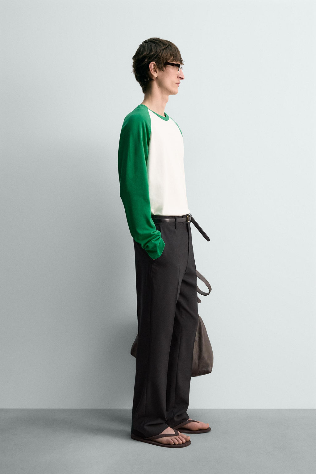 REGULAR FIT COLOUR BLOCK T-SHIRT - Zara фото 4