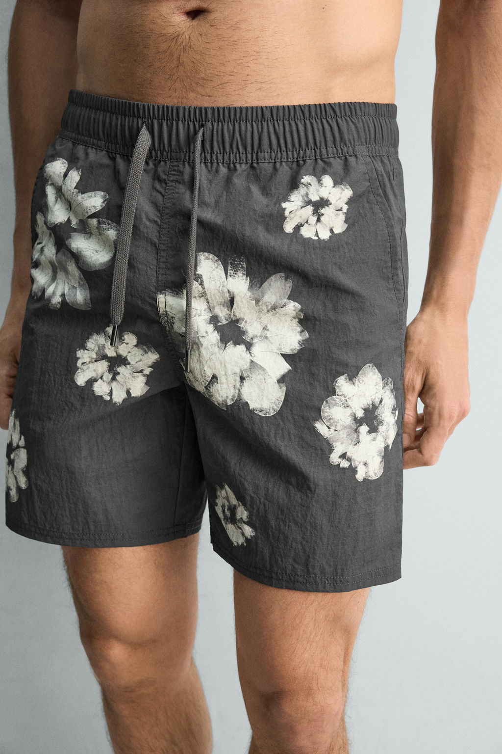 BA?ADOR LARGO ESTAMPADO FLORAL / Gris - Zara фото 10