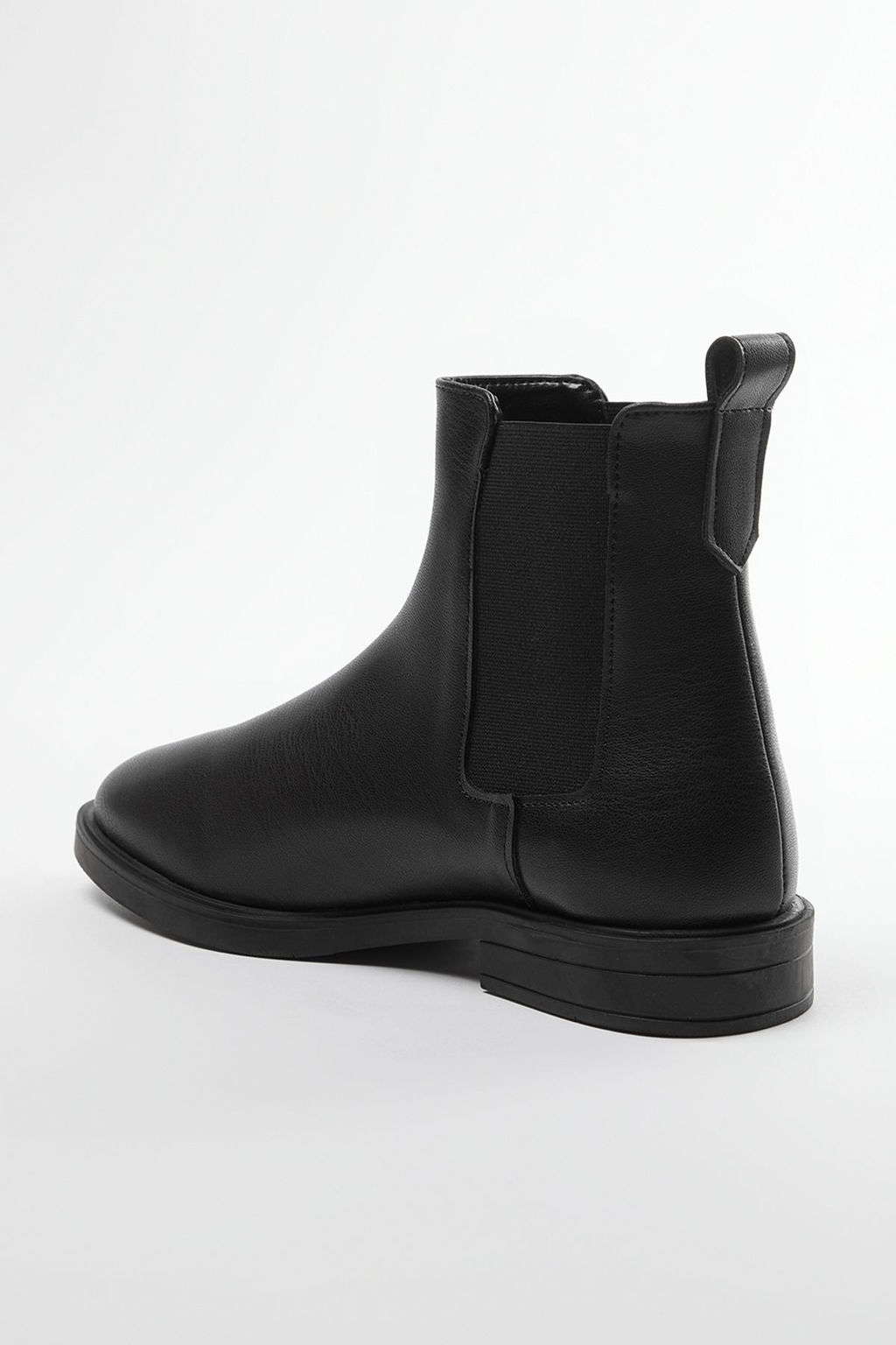 Trendyolmilla Shoes Siyah Lastikli K?sa Duz Topuklu Chealsea Kad?n Bot 
TAKAW25BO00019  фото 10