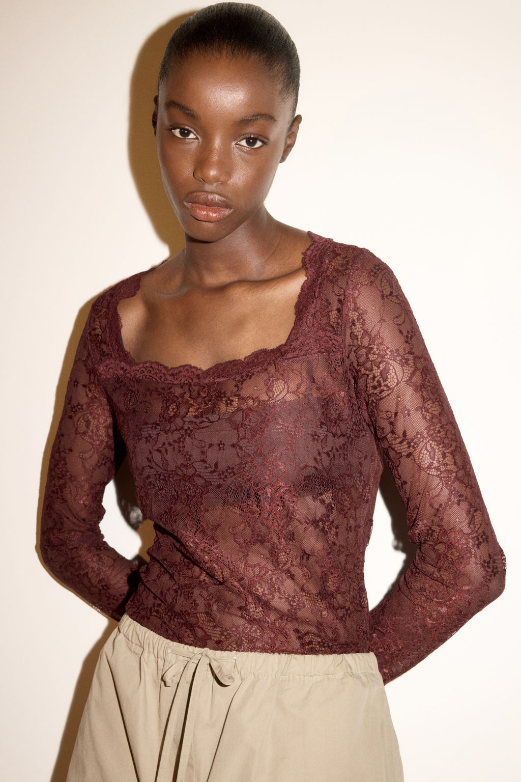 Top de manga larga en encaje - H&m фото 3