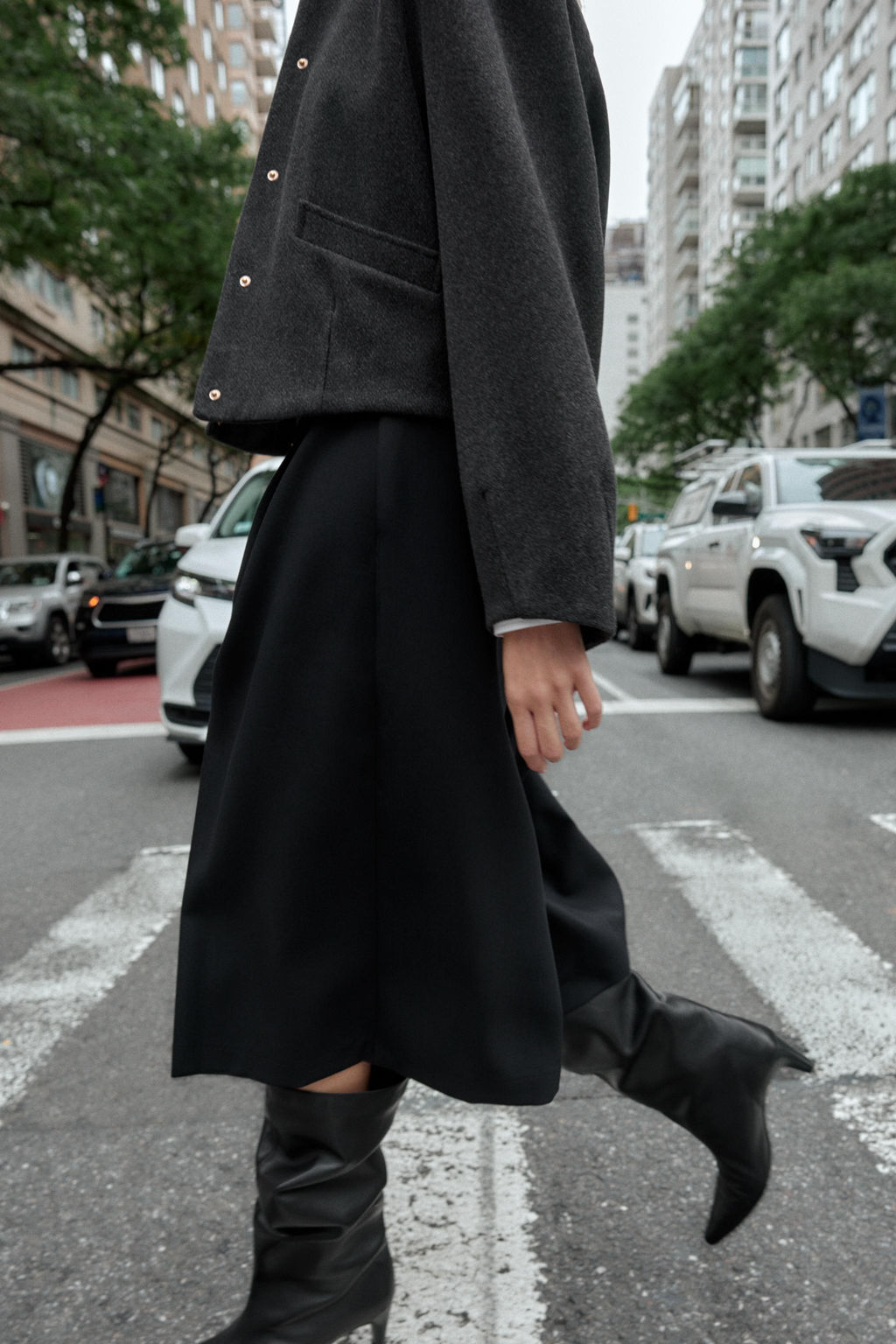 LONG BERMUDA SHORTS WITH CONTRAST STITCHING - Zara фото 4