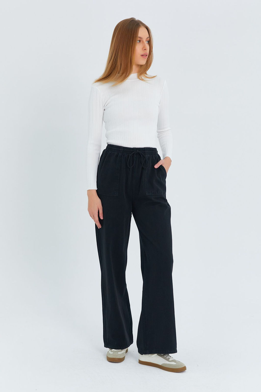 Siyah Cep Detayl? Kot Gorunumlu Wide Leg/Genis Paca Dokuma Pantolon TWOSS25PL00076
