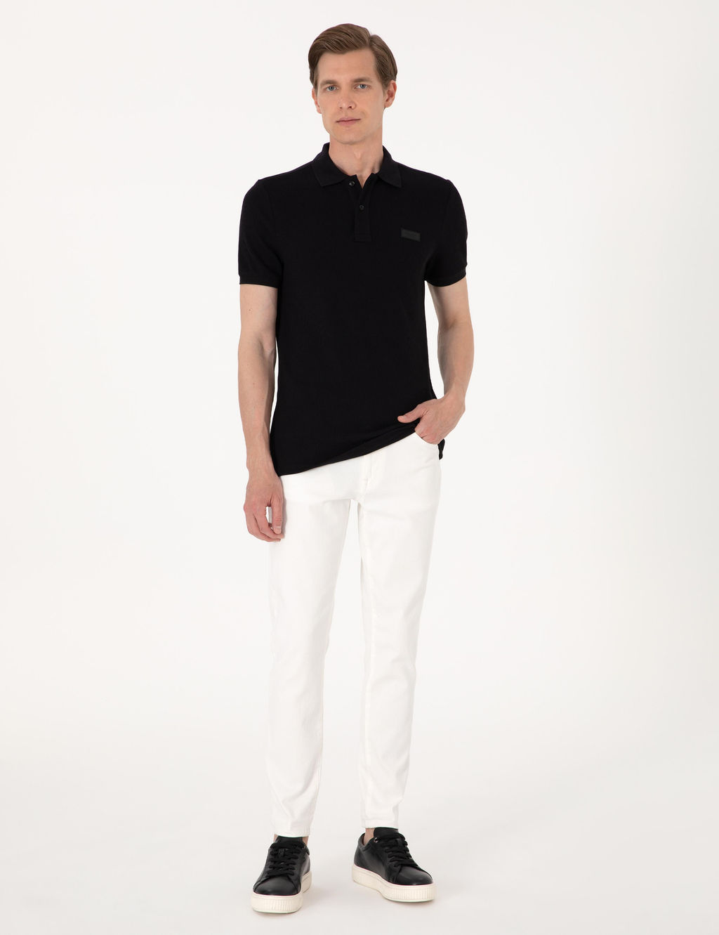 Siyah Slim Fit _rme Dokulu Polo Yaka Ti__rt
