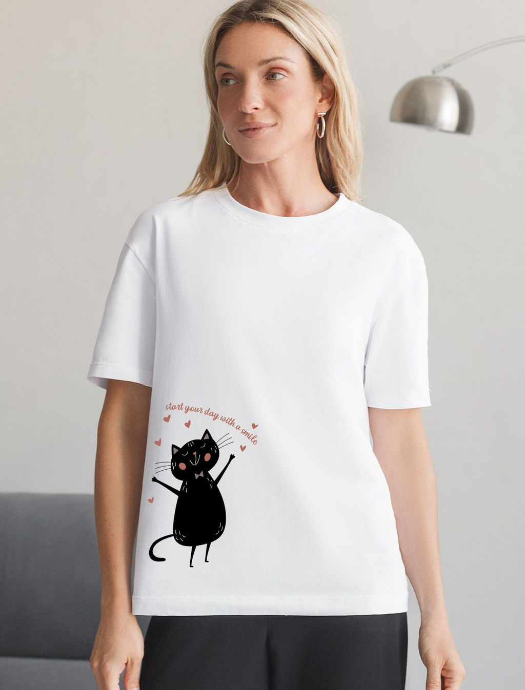 D49.136 Футболка женская белый_smile