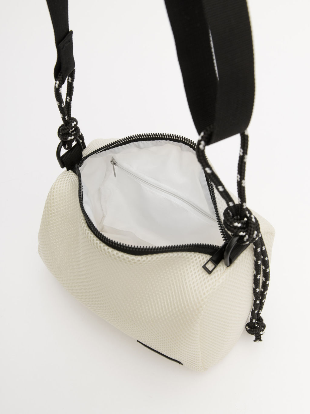 V84 43 15 Сумка женская