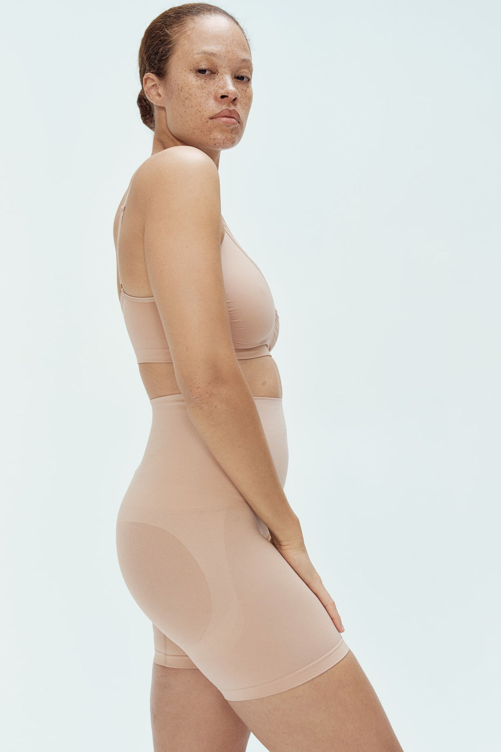 Culotte push-up con efecto moldeador firme