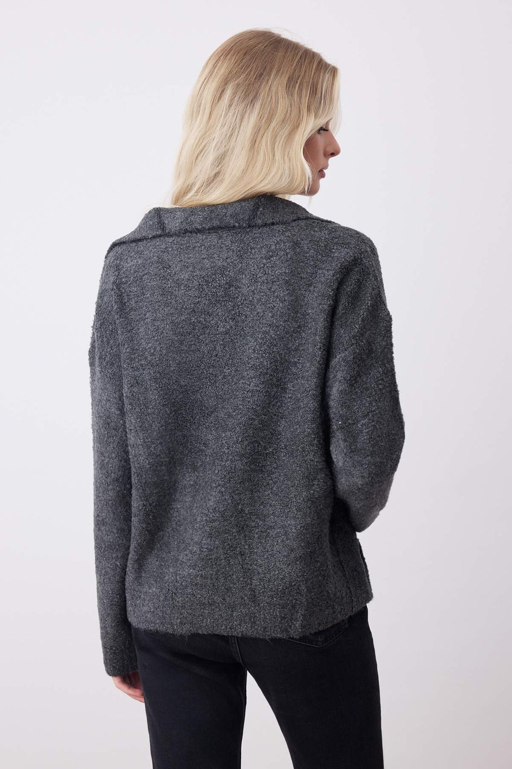 Antrasit Yumusak Dokulu V Yaka Genis Kal?p Triko Kazak TWOAW26KZ00220 - Trendyolmilla фото 4