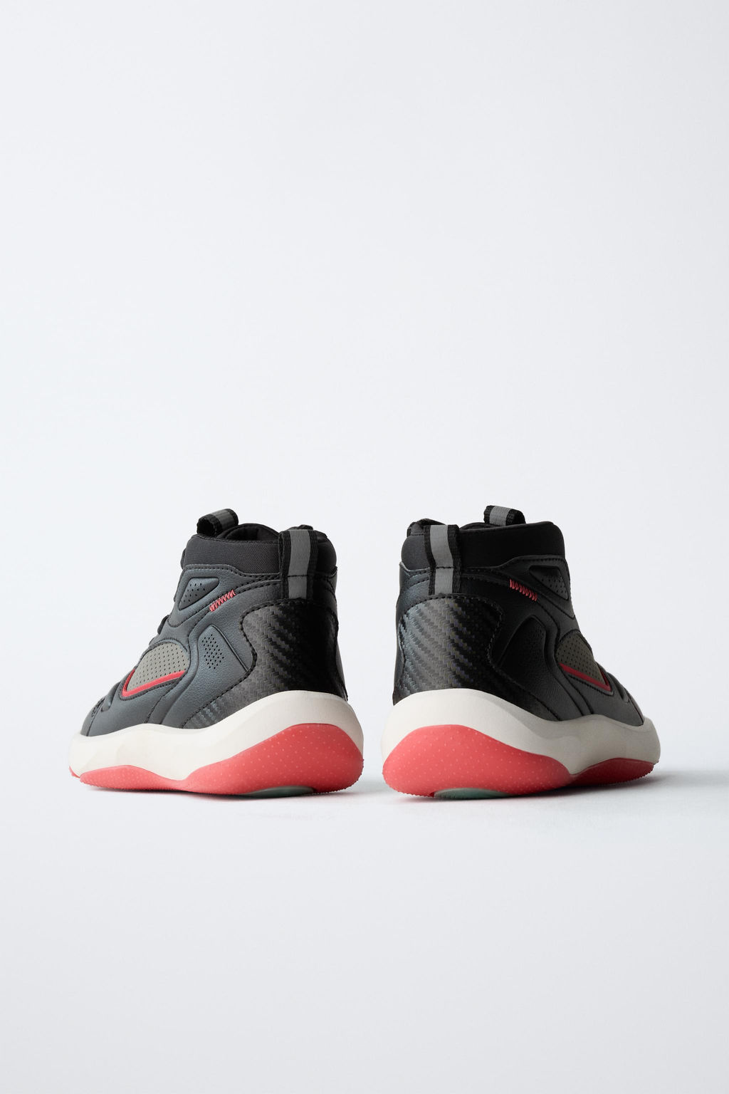 SPORTY HIGH-TOP SNEAKERS