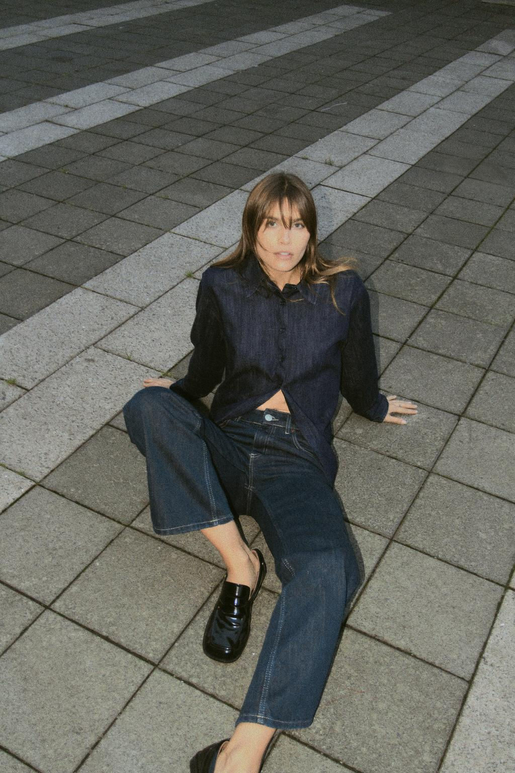 TRF BALLOON CURVED LEG MID-WAIST JEANS - Zara фото 6