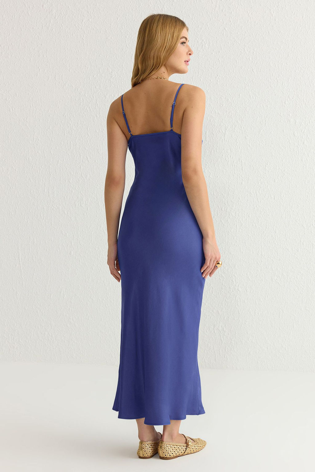 TRENDYOLMILLA Siyah Duz Kesim Saten Ask?l? Maxi Dokuma Elbise TWOSS24EL00163  фото 5