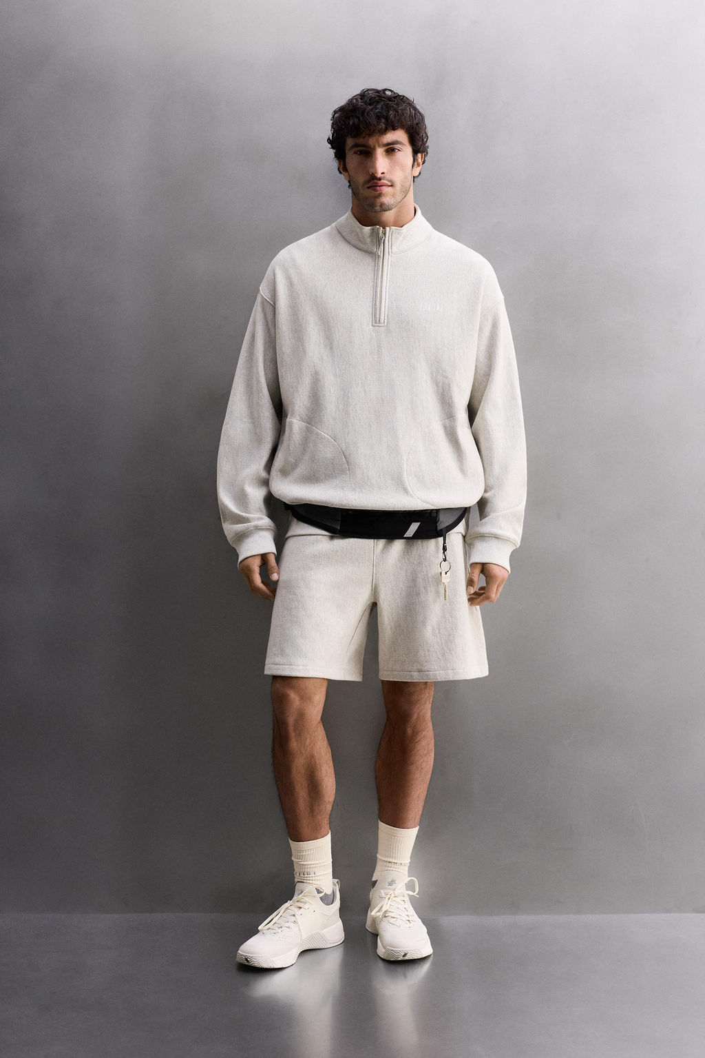 QUARTER-ZIP TRAINING SWEATSHIRT