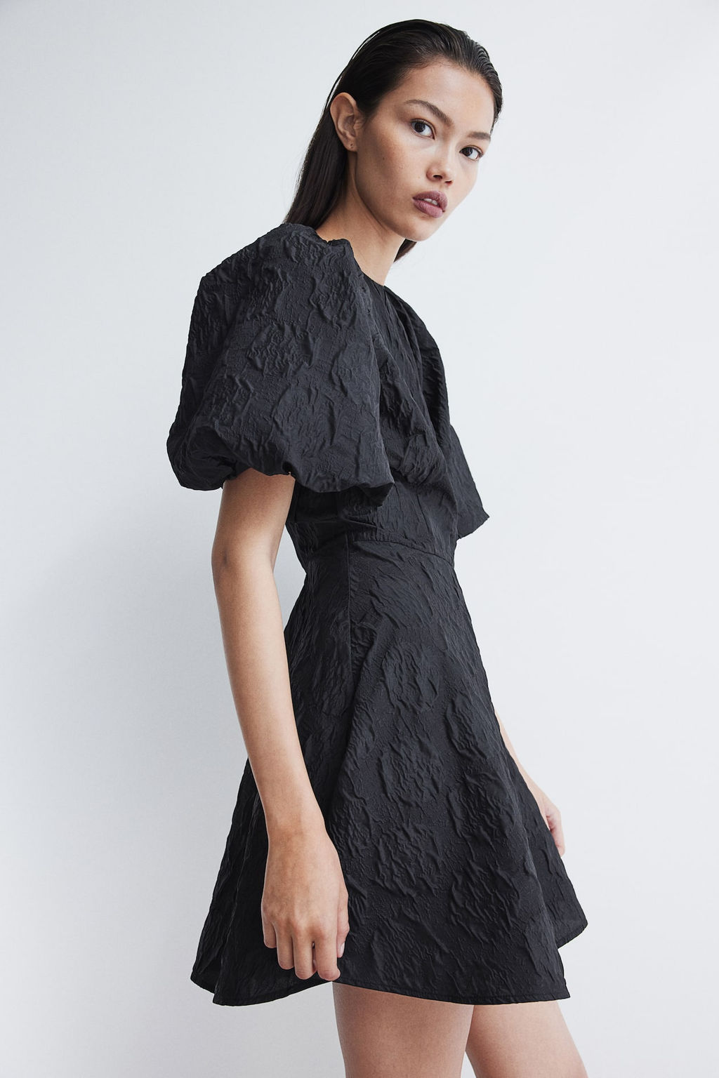 Vestido en tejido jacquard con lazada - H&m фото 4