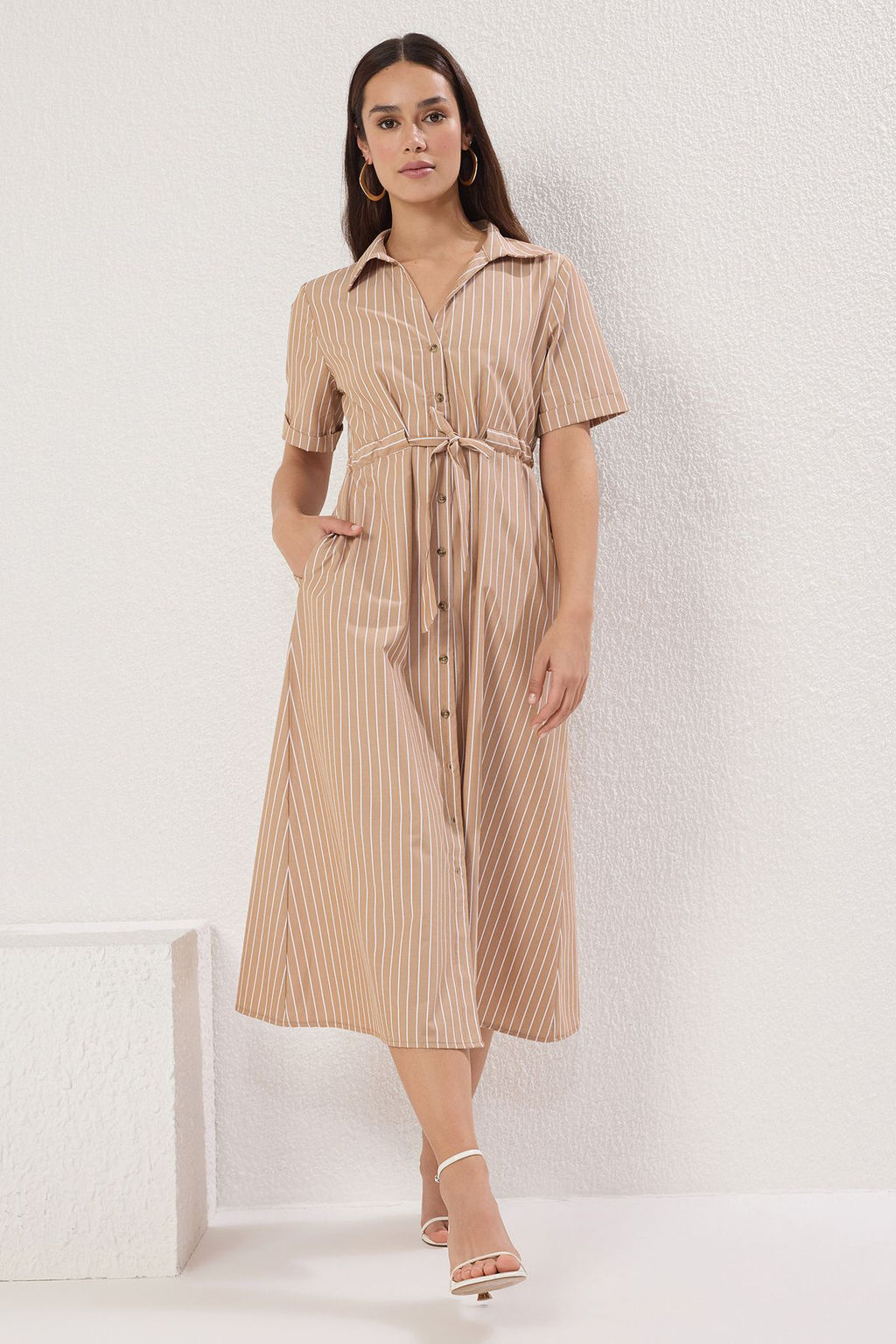 Kahverengi Kemerli Cizgili A Kesim Midi Dokuma Elbise TWOSS25EL00647 - Trendyolmilla фото 2