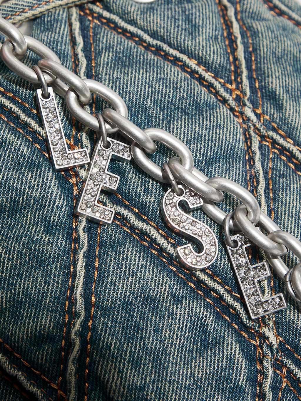 Женская сумка через плечо из денима DIESEL CHARM-D Артикул 4772377, серо-синий - Just cavalli фото 2