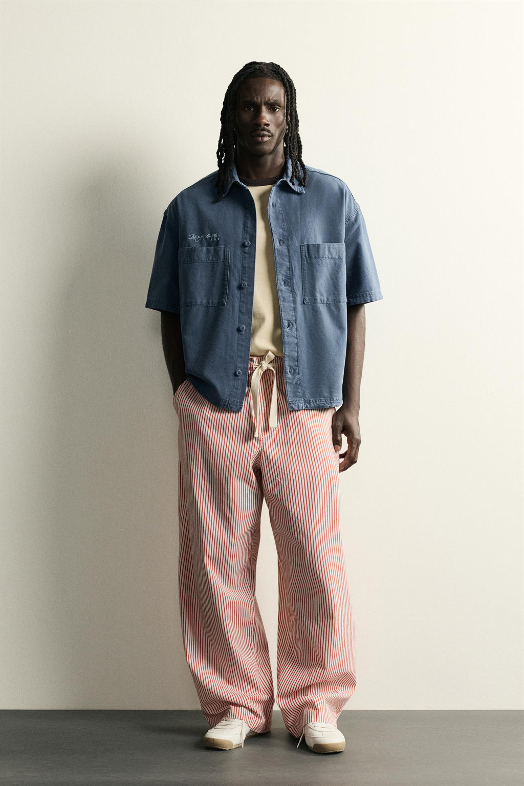 CAMISA RELAXED FIT COMBINADA / Azul