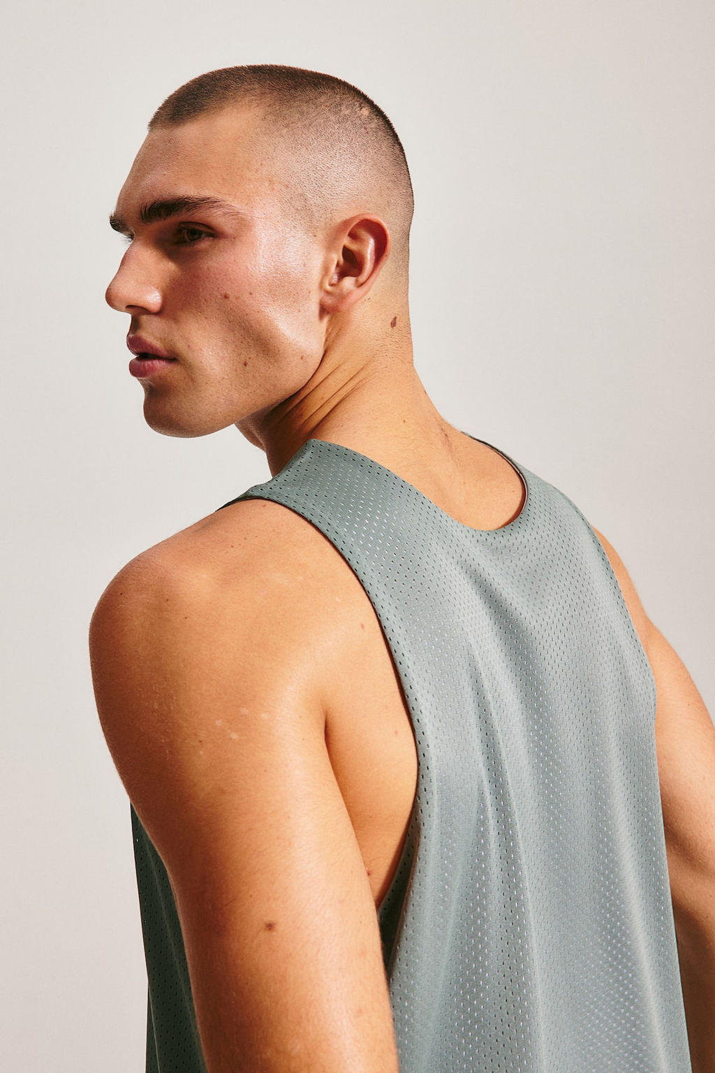 Camiseta de baloncesto en DryMove Loose Fit - H&m фото 5