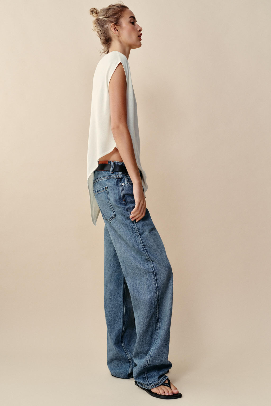 TOP ASIM?TRICO PUNTO / crudo-blanco - Zara фото 11