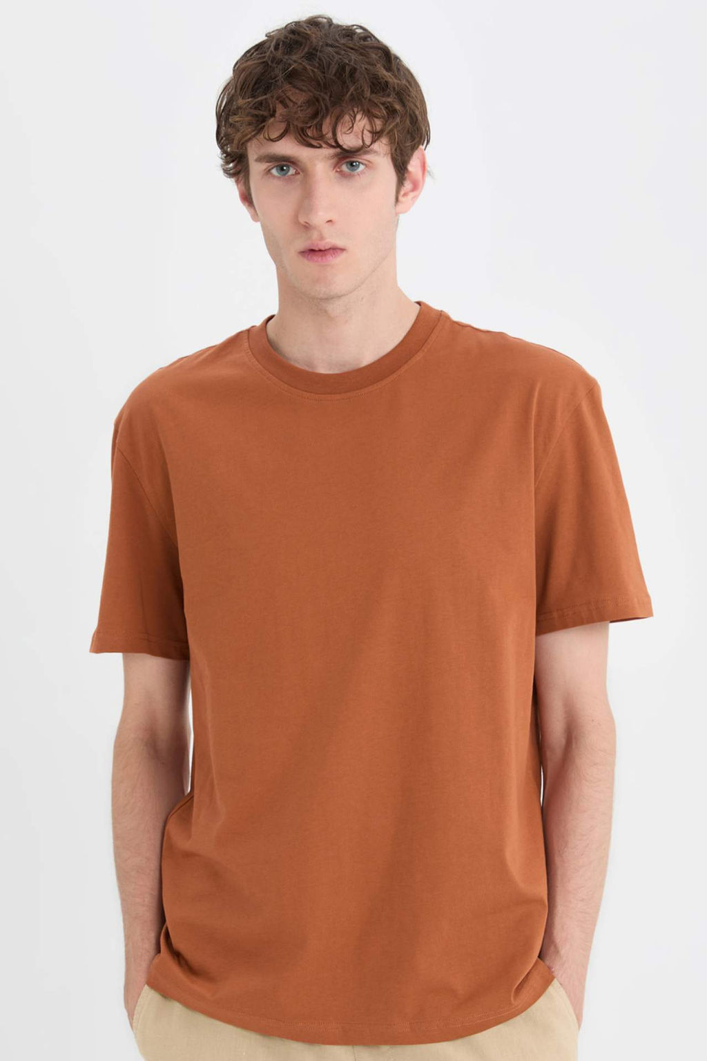 New Regular Fit Bisiklet Yaka Basic Duz K?sa Kollu Tisort - Defacto фото 21