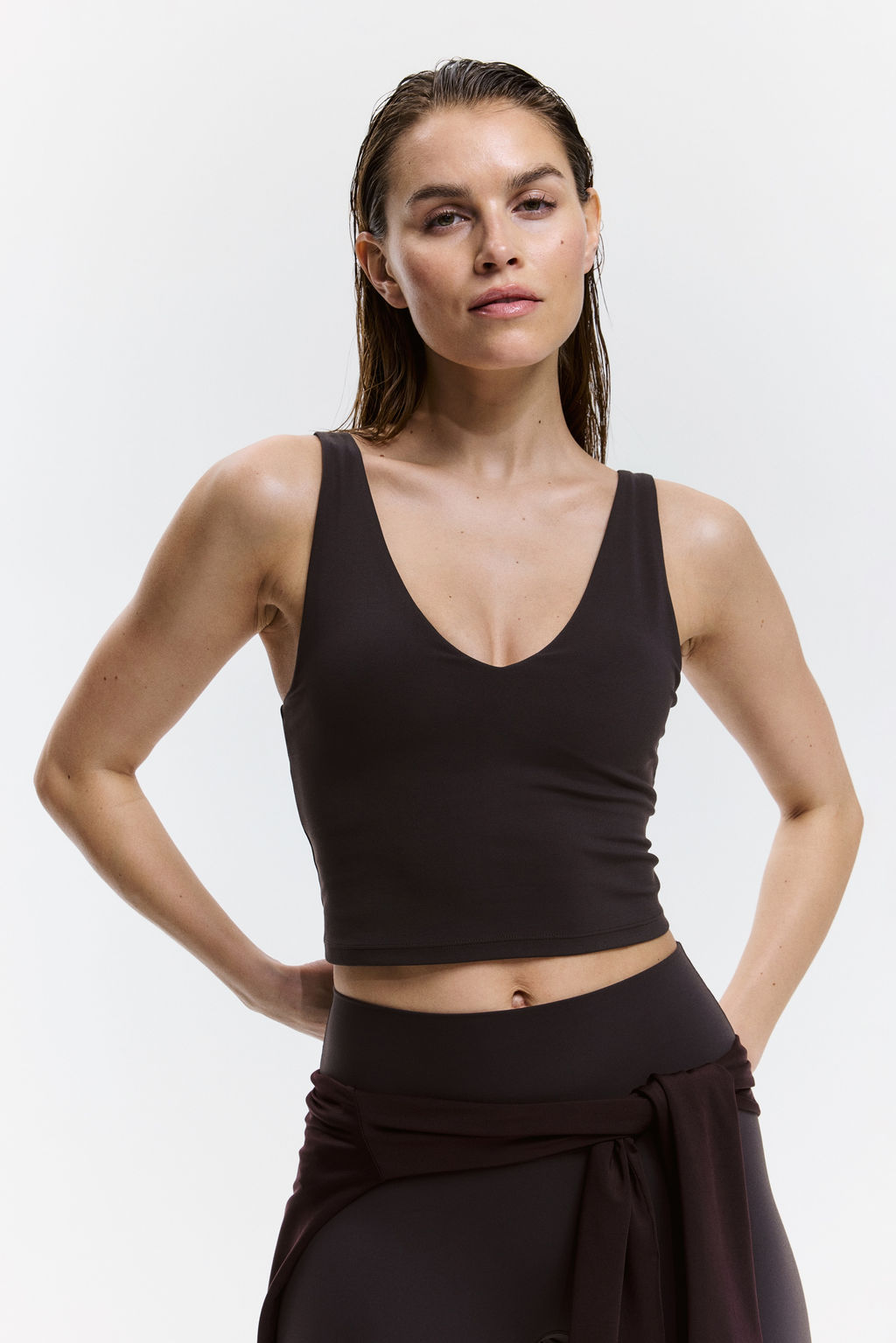 Top de deporte cropped con SoftMove - H&m фото 3