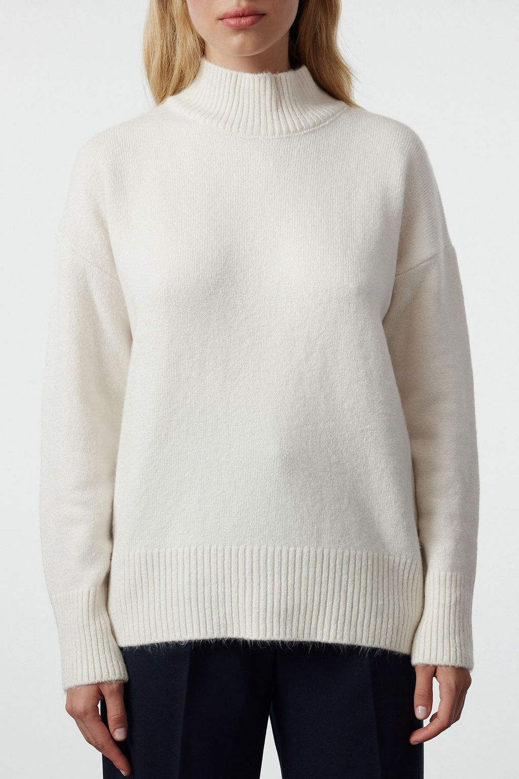 Ekru Oversize Yunlu Basic Triko Kazak TWOAW25KZ00051 - Trendyolmilla фото 3