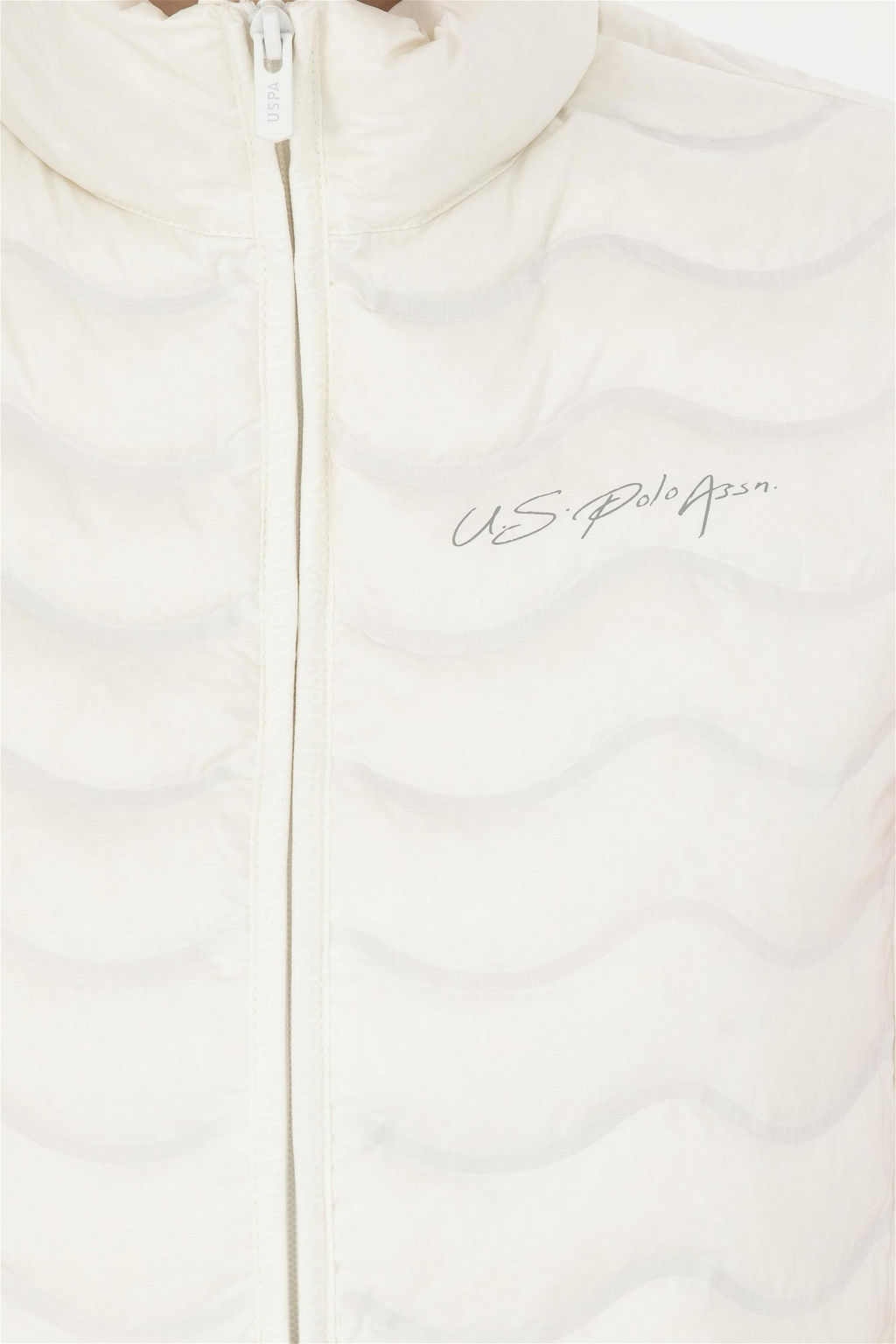 Женский жилет цвета экрю Неожиданная скидка в корзине - U.s. polo assn фото 7