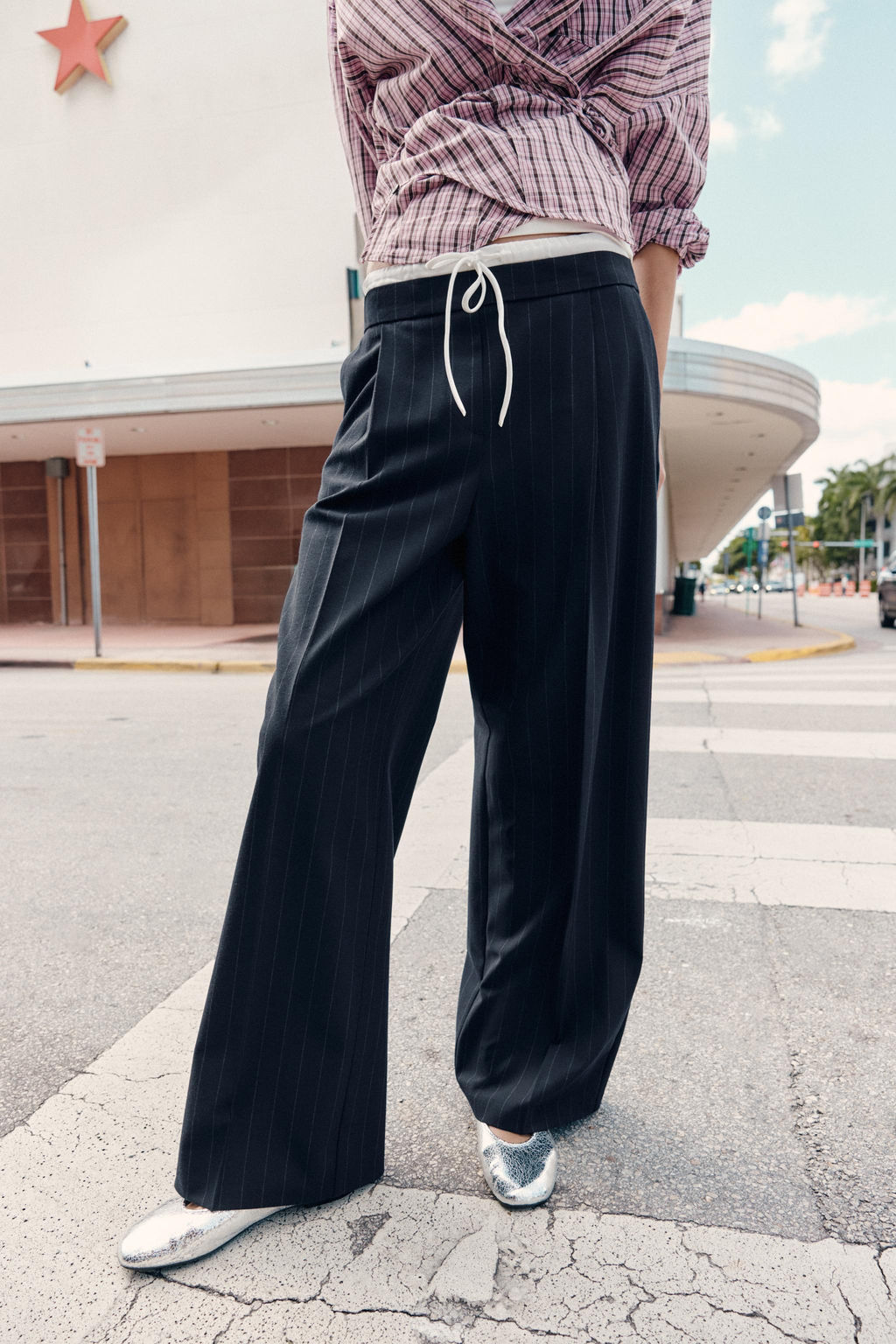 WIDE TROUSERS WITH DOUBLE WAISTBAND - Zara фото 2
