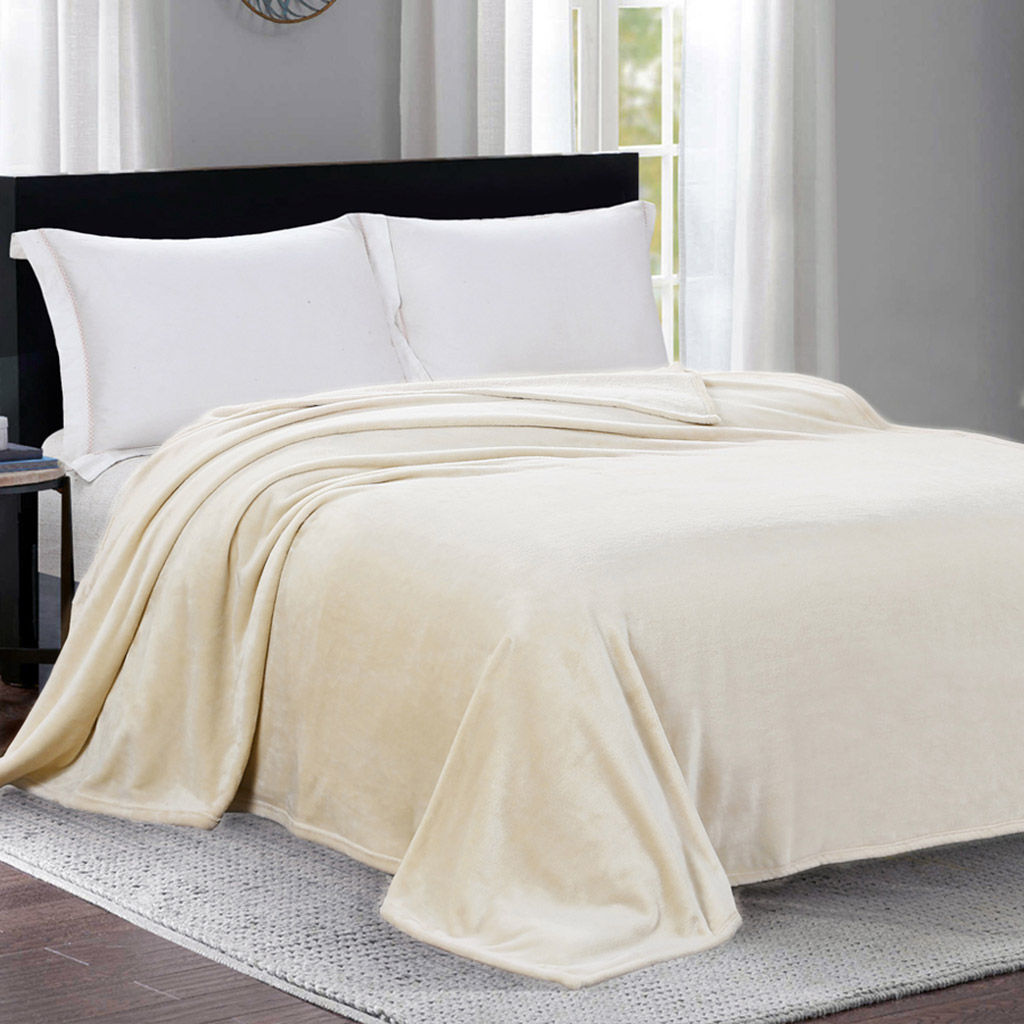 Плед/покрывало 100х150см Песчаное облако, велсофт Virginia гладкокрашенный, полиэстер 100%, плотность 260г/м2, упаковка: 16х33см пояс бумажный, Домашняя мода (Россия)