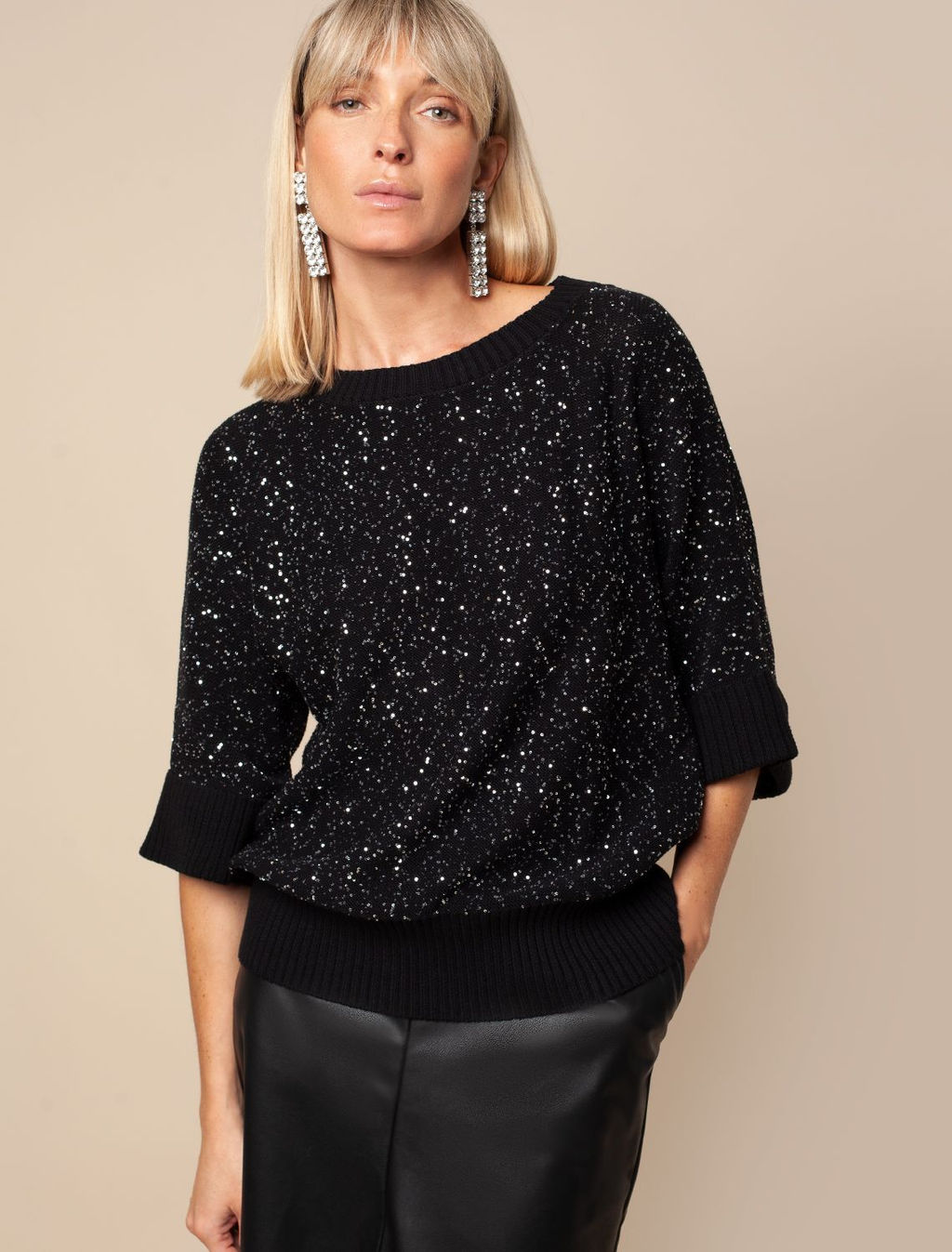 VILATTE / Свободный джемпер крупной вязки с пайетками  фото 6