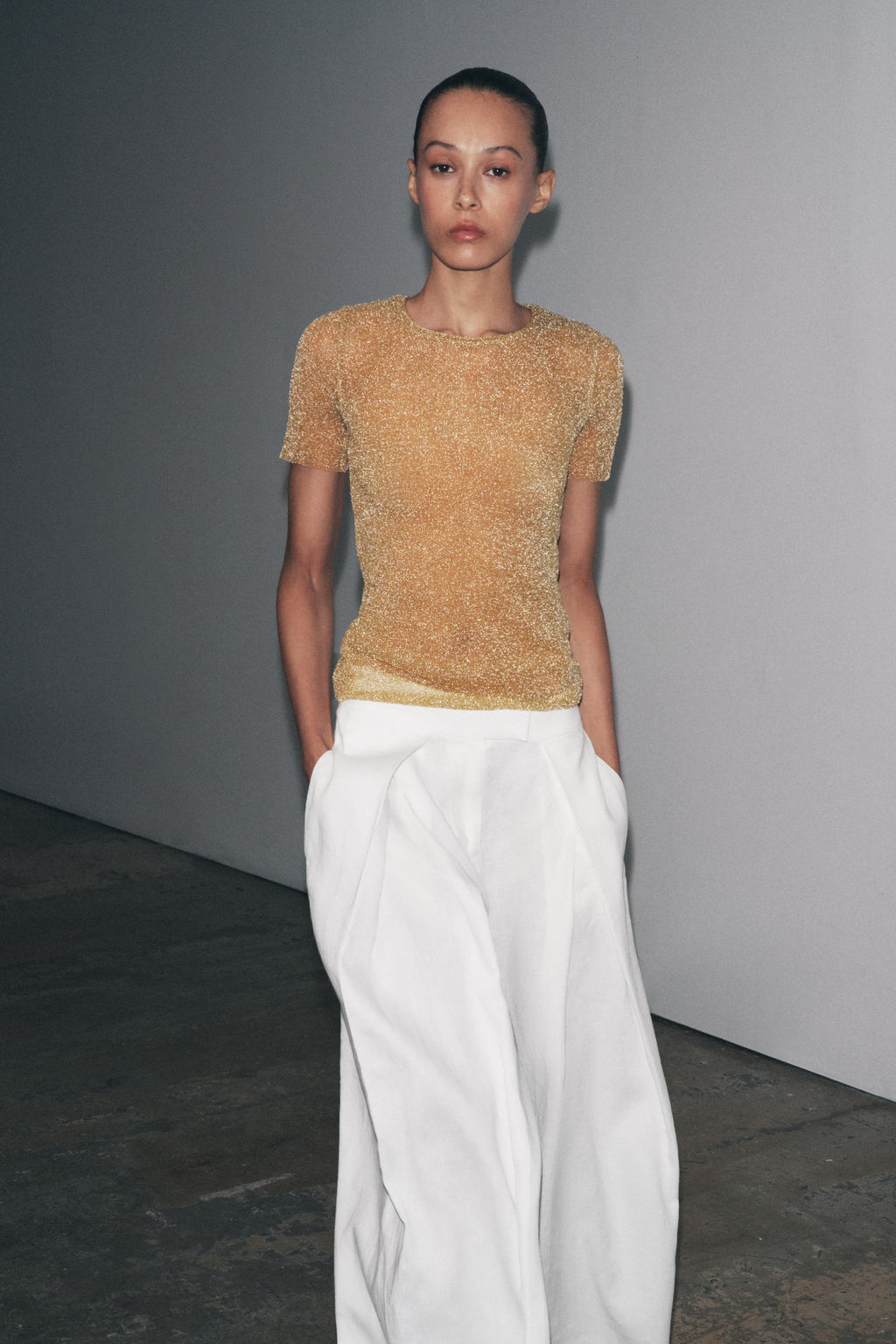 METALLIC SHORT SLEEVE T-SHIRT - Zara фото 11
