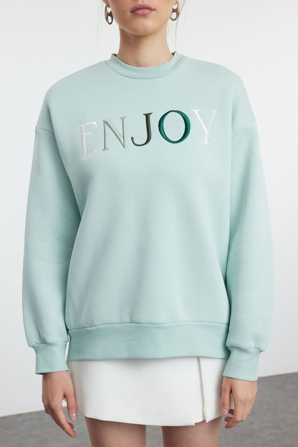 TRENDYOLMILLA Mint Slogan Nak?s Detayl? Regular/Normal Kal?p Bisiklet Yaka Orme Sweatshirt TWOAW25SW00127 фото 3