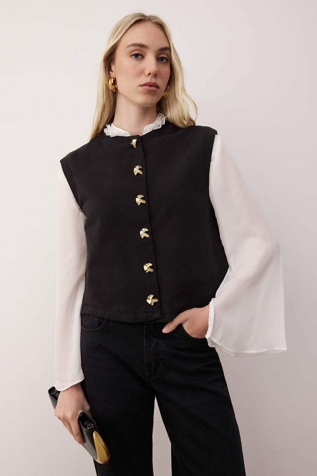 Wardrobe Essentials Siyah Fitted Yelek TWOAW26YE00013