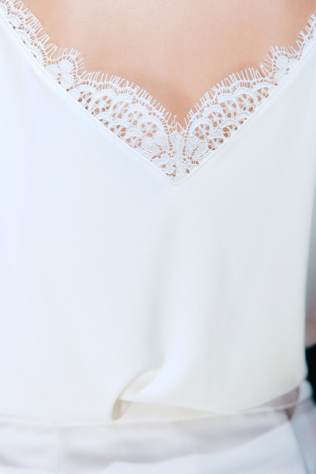 H&M+ Top con ribete de encaje  фото 3