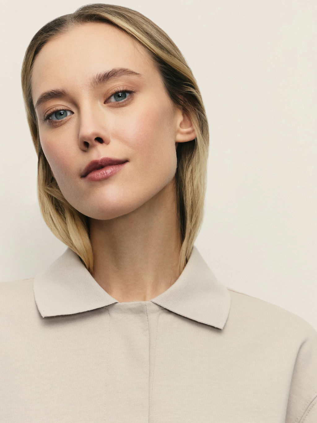 Лонгслив оверсайз с отложным воротником / Zarina  фото 6