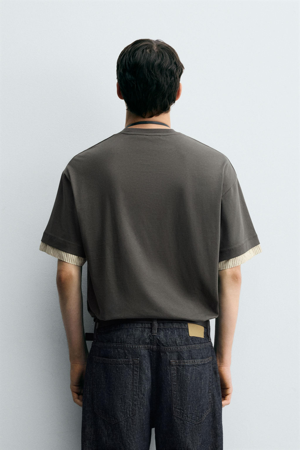 CONTRAST SLEEVE T-SHIRT - Zara фото 3