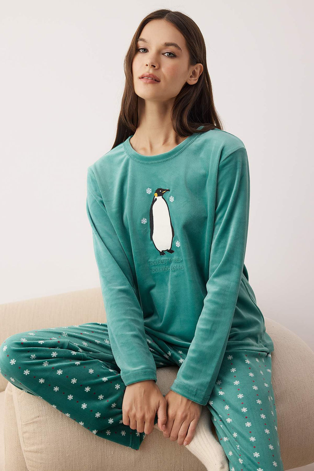 Yesil Kar Tanesi Desenli Penguen Nak?sl? Kadife Orme Pijama Tak?m? THMAW26PT00194