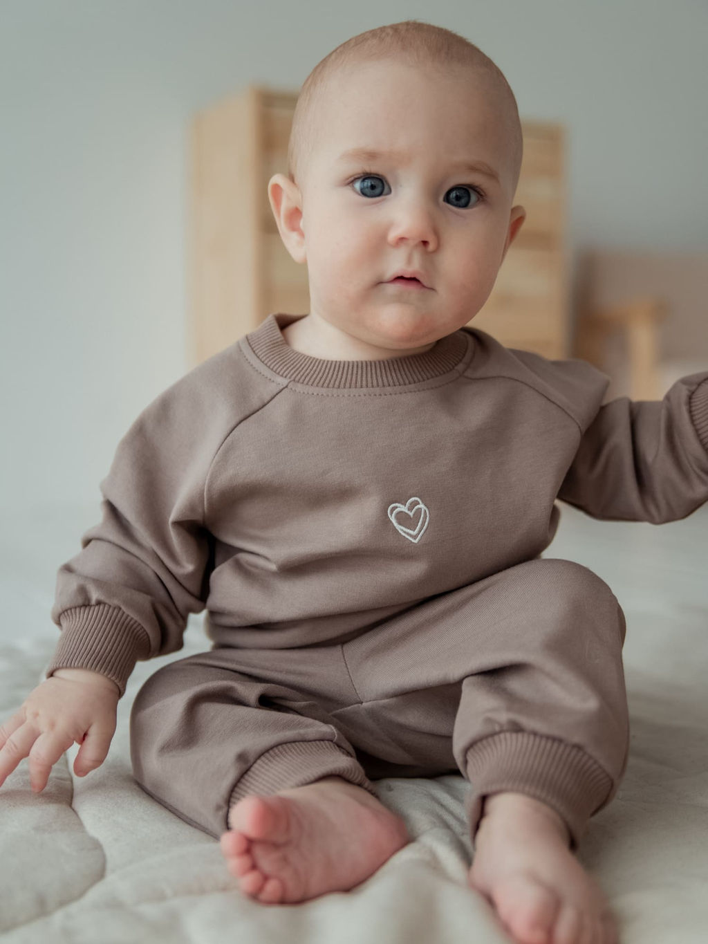 Свитшот облегченный "Кокос" с вышивкой 0+