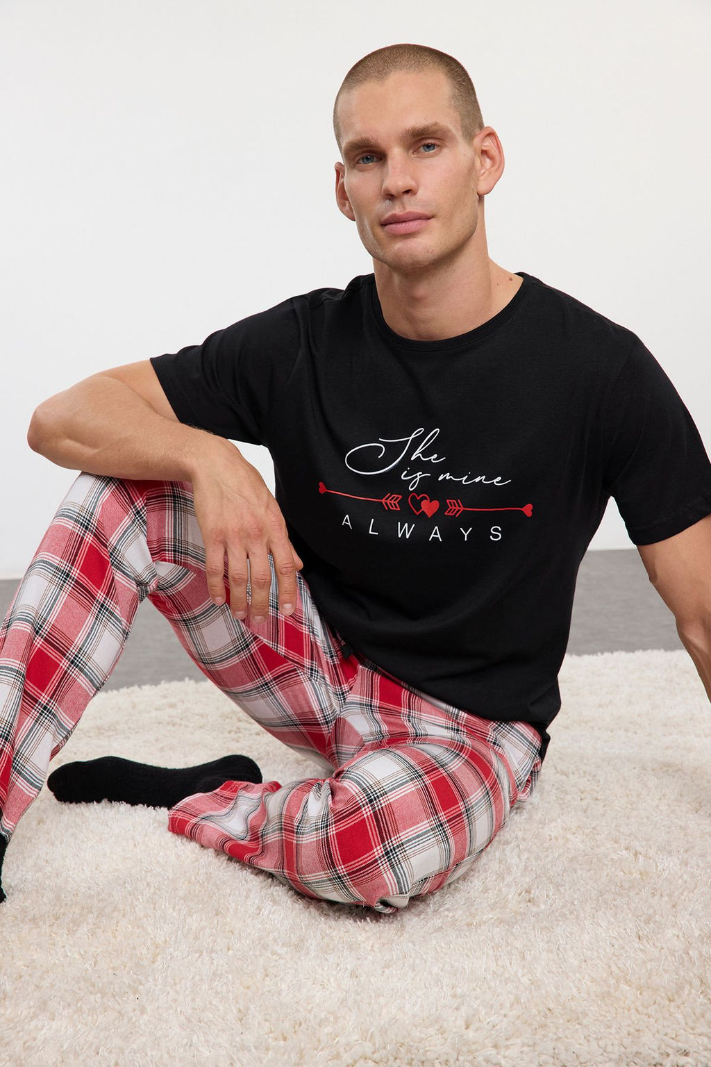 Erkek Siyah Ekoseli Regular Fit Ust Orme Alt Dokuma Couple/Cift Pijama Tak?m? TMNAW25PT00043
